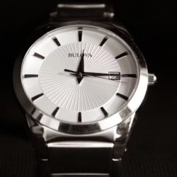 ساعت مچی کوارتز